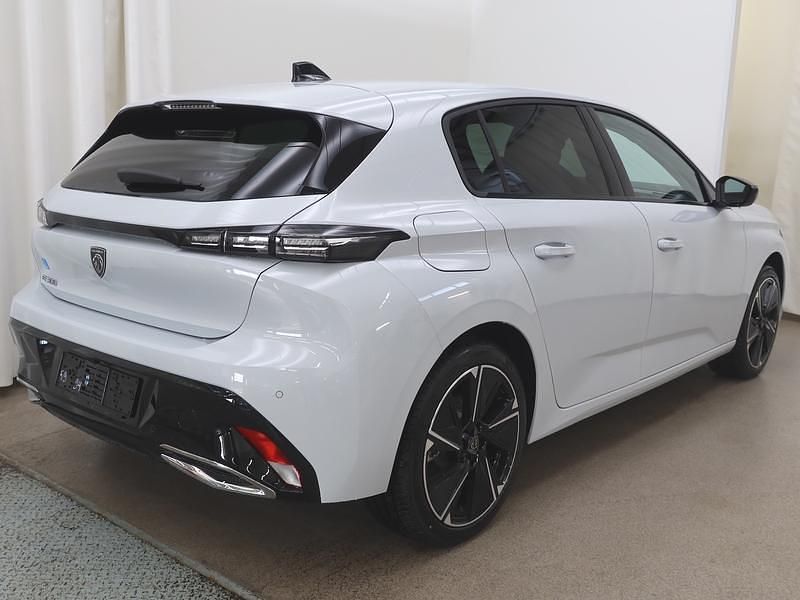 Käytetty Peugeot e-308 Allure 114 kW (156 HP) 2024 Viistoperä