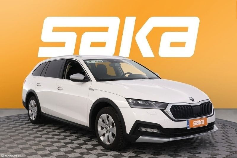 Valkoinen Käytetty 2023 Skoda Octavia Farmari | 39 990 € (Hieman kallis) - Kuva 1/3