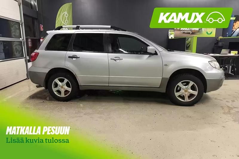 Käytetty Mitsubishi Outlander 136 HP (100 kW) 2007 Hopea / harmaa Katumaasturi