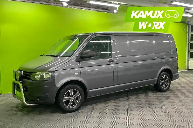 Käytetty VW T6 Classicline 114 HP (83 kW) 2015 Hopea / harmaa Van