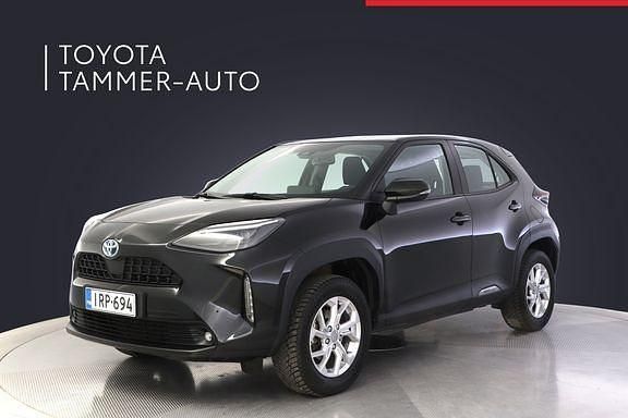 Musta Käytetty 2024 Toyota Yaris Cross Active Katumaasturi | 27 480 € (Perustarjous) - Kuva 1/4