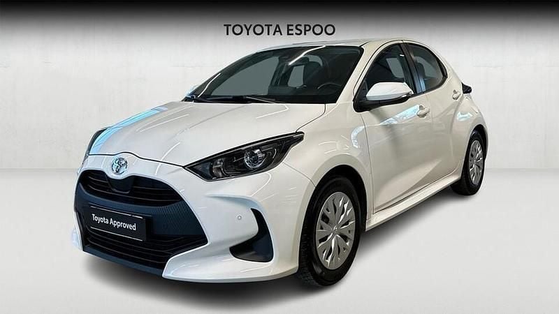 Käytetty Toyota Yaris Life 72 HP (52 kW) 2021 Valkoinen Viistoperä