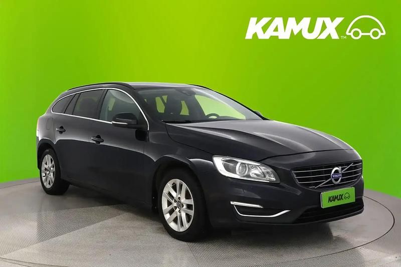Sininen Käytetty 2017 Volvo V60 Momentum Farmari | 8 900 € (Perustarjous) - Kuva 1/4