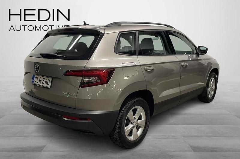 Käytetty Skoda Karoq Ambition 116 HP (85 kW) 2018 Peessi Katumaasturi
