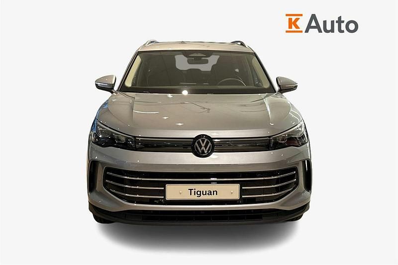 Uusi VW Tiguan Elegance 201 HP (147 kW) 2026 Harmaa Katumaasturi
