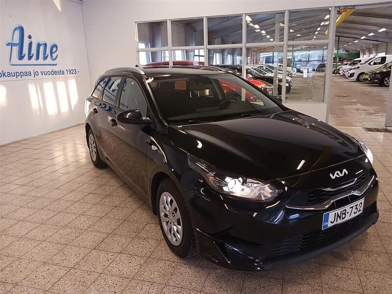 Käytetty Kia Ceed Sportswagon LX 101 HP (74 kW) 2024 Musta Farmari