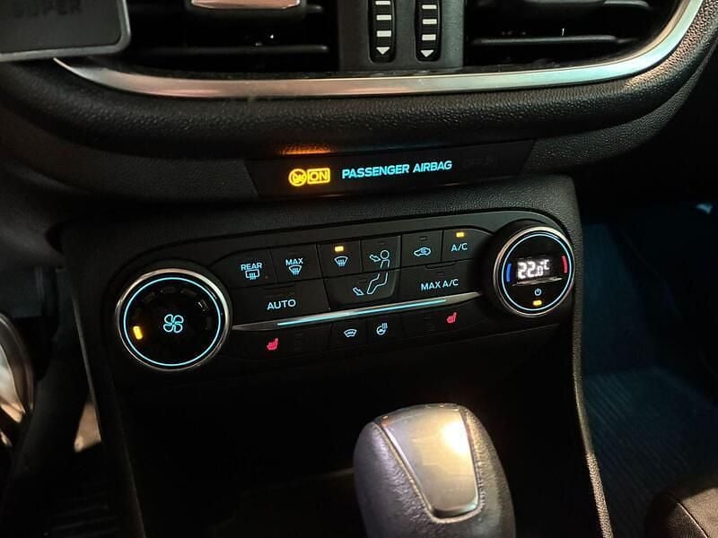 Käytetty Ford Fiesta Titanium 101 HP (74 kW) 2018 Viistoperä