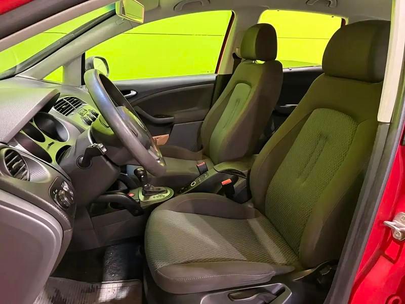 Käytetty Seat Altea Reference 105 HP (77 kW) 2009 Punainen Tila-auto