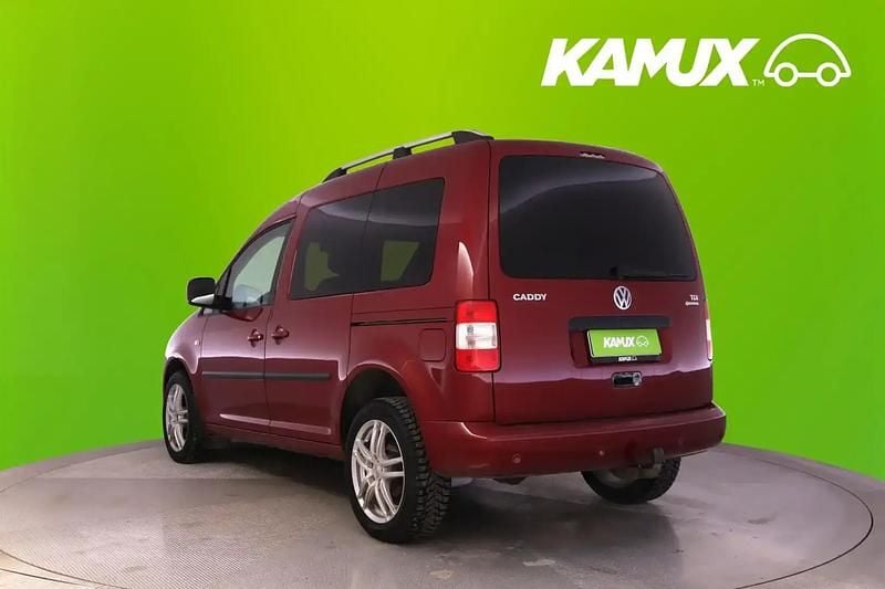 Käytetty VW Caddy Life 105 HP (77 kW) 2009 Punainen Tila-auto