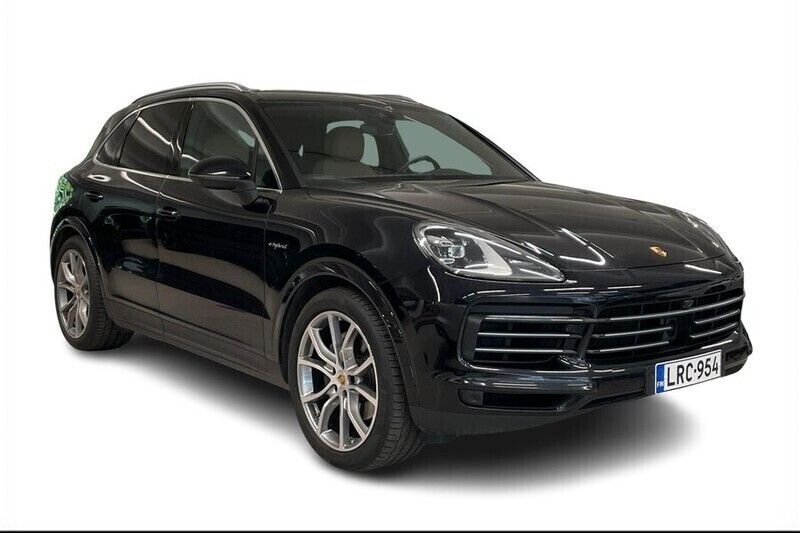 Musta Käytetty 2022 Porsche Cayenne Katumaasturi | 62 600 € (Perustarjous) - Kuva 1/4