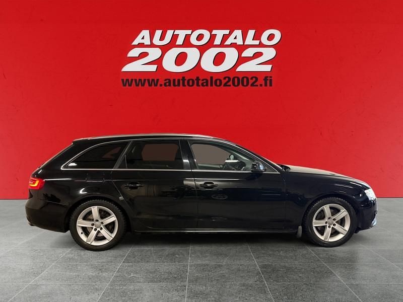 Käytetty Audi A4 Business 170 HP (125 kW) 2013 Musta Farmari