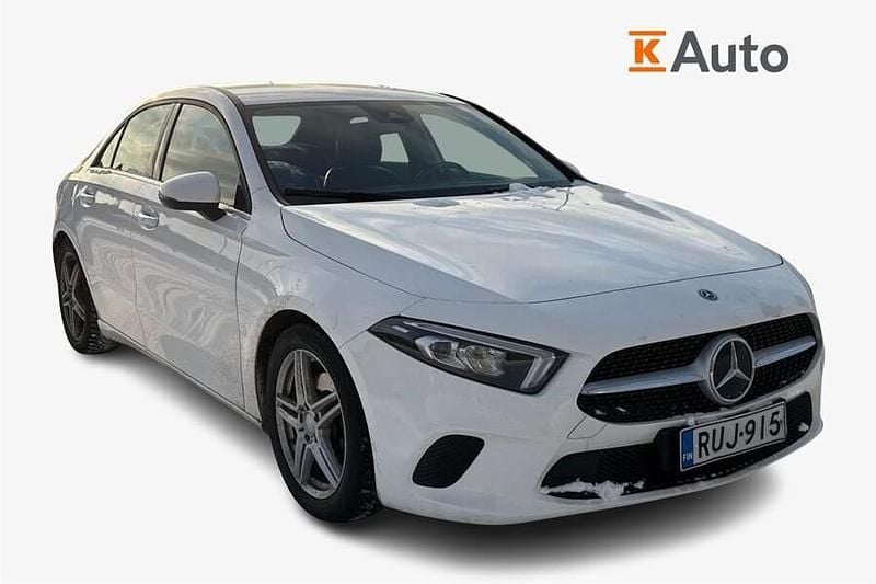 Käytetty 2020 Mercedes A200 Business Sedan | 24 500 € (Hyvä tarjous) - Kuva 1/3