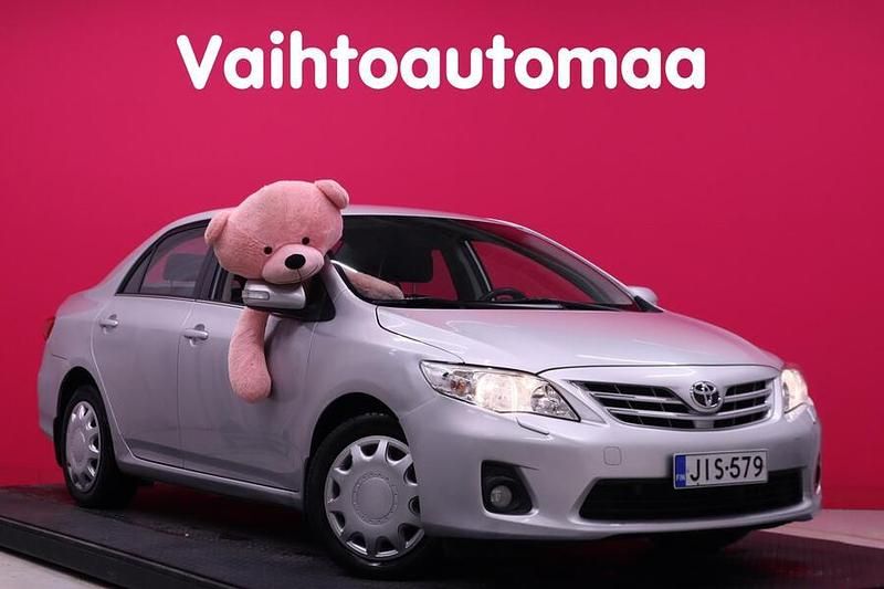 Käytetty 2012 Toyota Corolla Sol Sedan | 12 490 € (Supertarjous) - Kuva 1/2