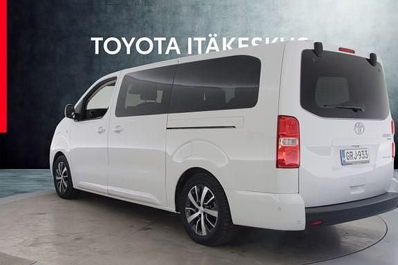 Käytetty Toyota Proace Verso Premium 100 kW (136 HP) 2024 Musta Farmari