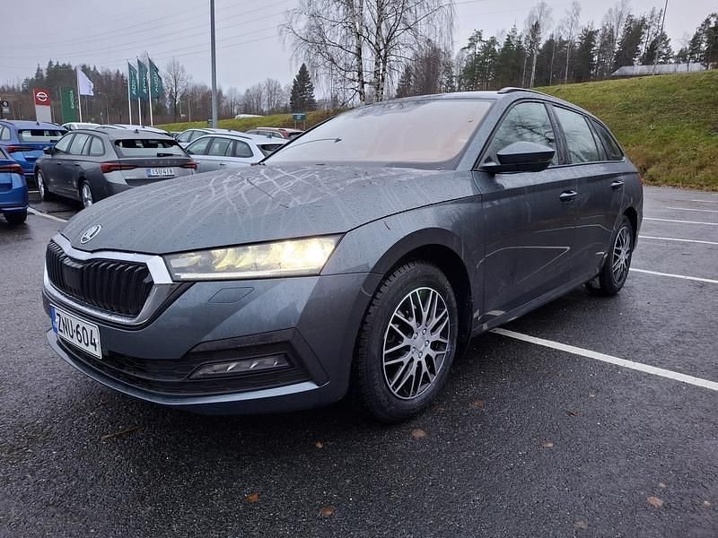 Käytetty 2021 Skoda Octavia Ambition Farmari | 20 900 € (Perustarjous) - Kuva 1/3