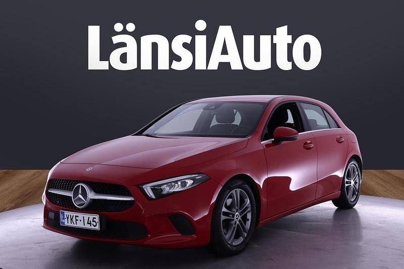 Punainen Käytetty 2018 Mercedes A180 Business Viistoperä | 18 350 € (Perustarjous) - Kuva 1/2