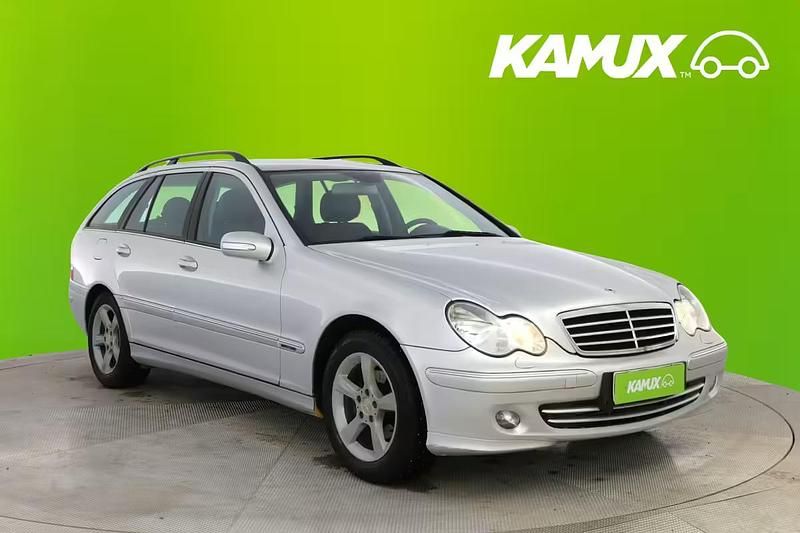 Käytetty Mercedes C180 143 HP (105 kW) 2006 Hopea / harmaa Farmari
