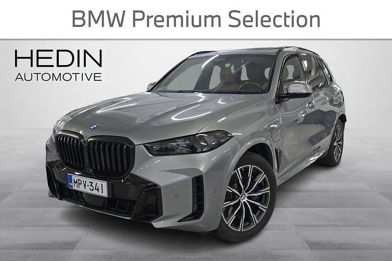 Harmaa Käytetty 2024 BMW X5 Comfort Edition Katumaasturi | 98 500 € (Hieman kallis) - Kuva 1/3