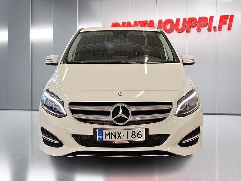 Käytetty Mercedes B220 177 HP (130 kW) 2015 Valkoinen Tila-auto