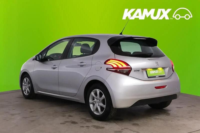 Käytetty Peugeot 208 Active 82 HP (60 kW) 2016 Hopea / harmaa Viistoperä