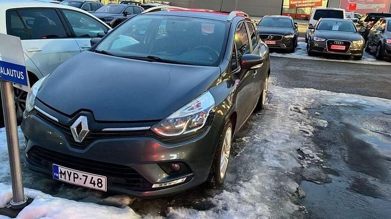 Käytetty Renault Clio GrandTour 90 HP (66 kW) 2020 Farmari