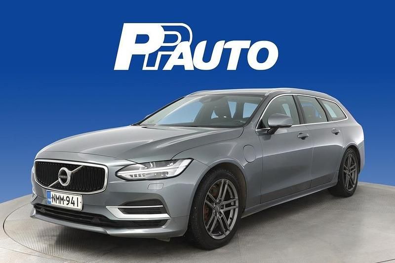 Harmaa Käytetty 2018 Volvo V90 Momentum Farmari | 26 400 € (Perustarjous) - Kuva 1/4