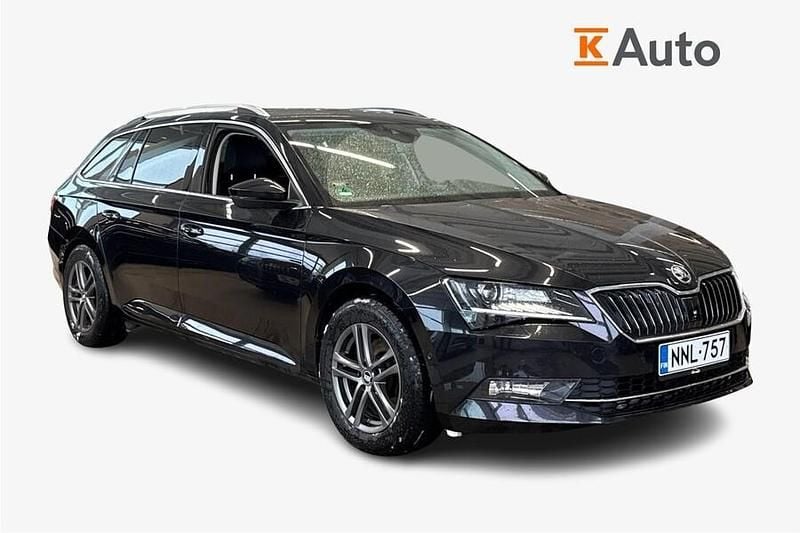 Käytetty Skoda Superb Style 150 HP (110 kW) 2018 Musta Farmari