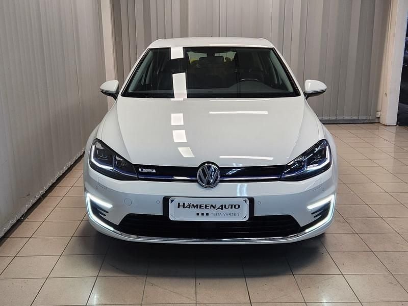 Käytetty VW e-Golf 100 kW (136 HP) 2019 Valkoinen Viistoperä