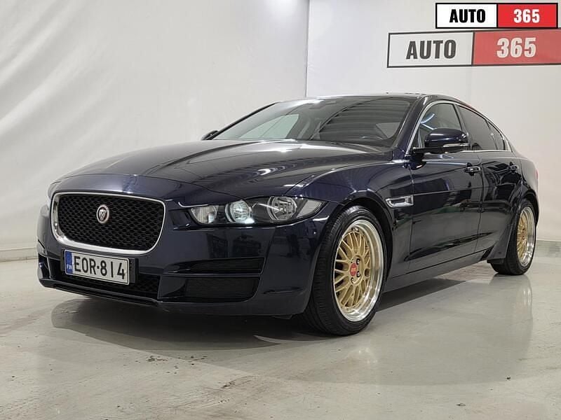 Käytetty 2016 Jaguar XE Prestige Sedan | 11 970 € - Kuva 1/4