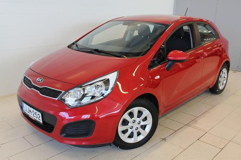 Punainen Käytetty 2014 Kia Rio LX Viistoperä | 6 900 € (Hieman kallis) - Kuva 1/1