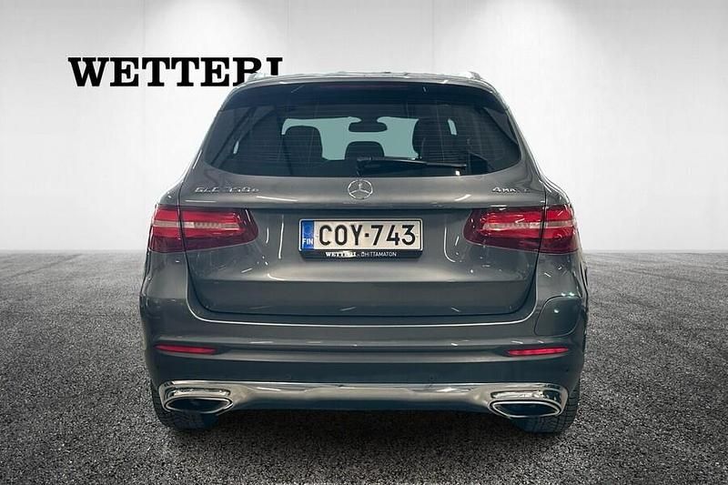 Käytetty Mercedes GLC350 Business 211 HP (155 kW) 2017 Katumaasturi