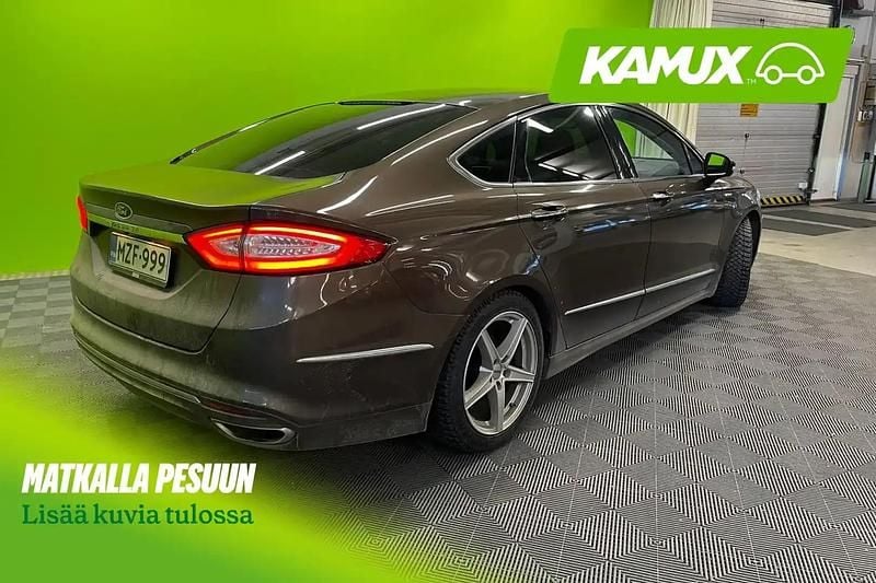 Käytetty Ford Mondeo Vignale 179 HP (131 kW) 2016 Ruskea Sedan