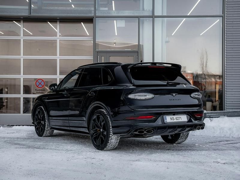 Uusi Bentley Bentayga Mulliner 641 HP (471 kW) 2026 Black sapphire Katumaasturi