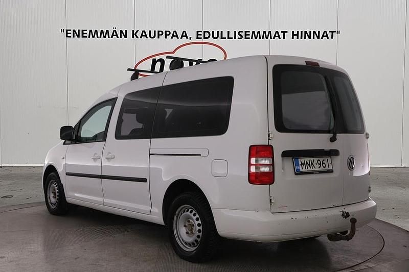 Käytetty VW Caddy Maxi Trendline 109 HP (80 kW) 2012 Valkoinen Tila-auto