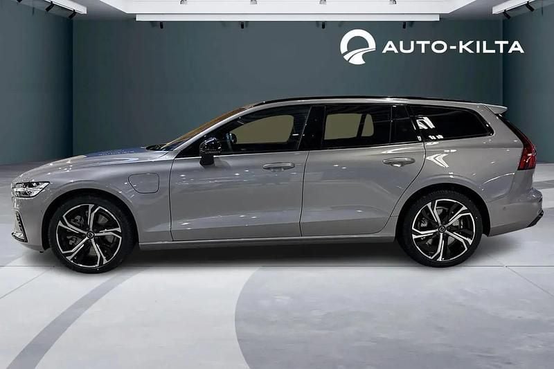 Uusi Volvo V60 Performance 2026 Harmaa Farmari