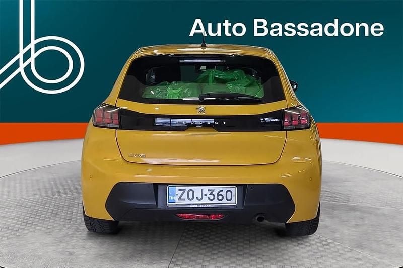 Käytetty Peugeot 208 Active 101 HP (74 kW) 2022 Viistoperä