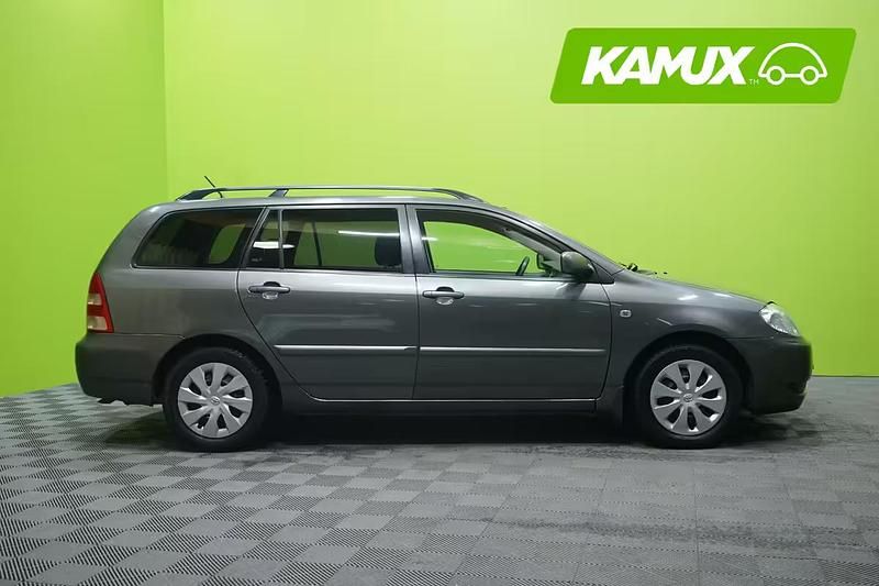 Käytetty Toyota Corolla Style 184 HP (135 kW) 2003 Musta Farmari