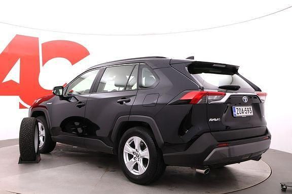 Käytetty Toyota RAV4 Active 176 HP (129 kW) 2022 218 musta Katumaasturi