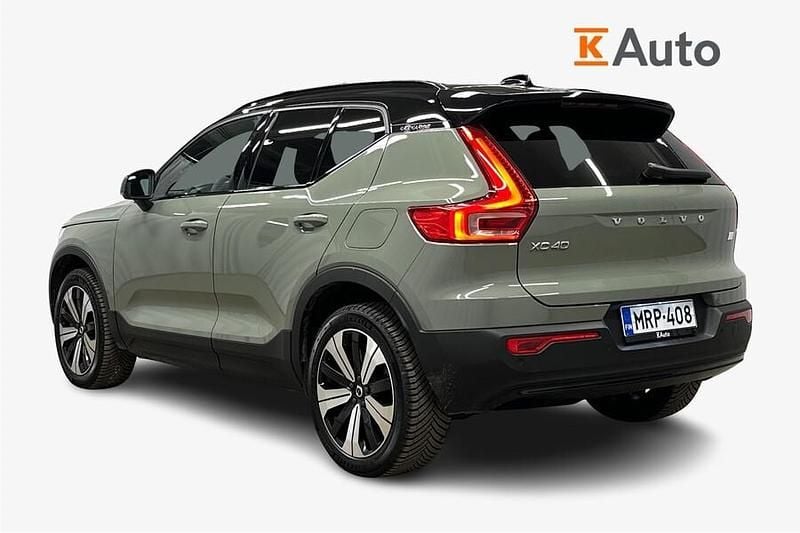Käytetty Volvo XC40 Plus 300 kW (408 HP) 2023 Katumaasturi