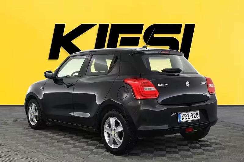 Käytetty Suzuki Swift GL 83 HP (61 kW) 2021 Viistoperä