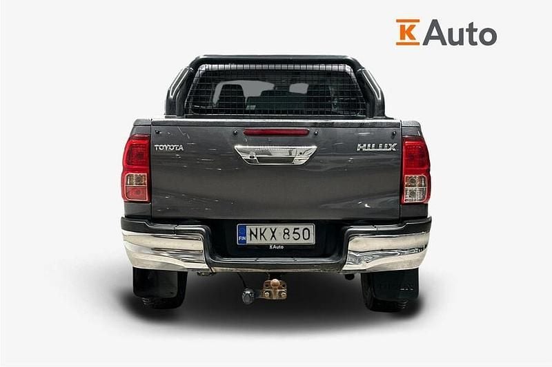 Käytetty Toyota HiLux Active 150 HP (110 kW) 2018 Nouto