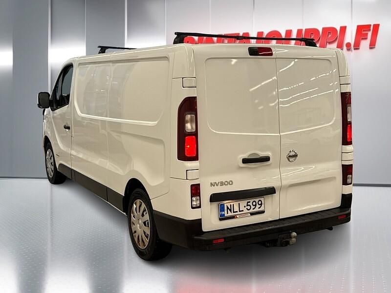Käytetty Nissan NV300 125 HP (91 kW) 2018 Van