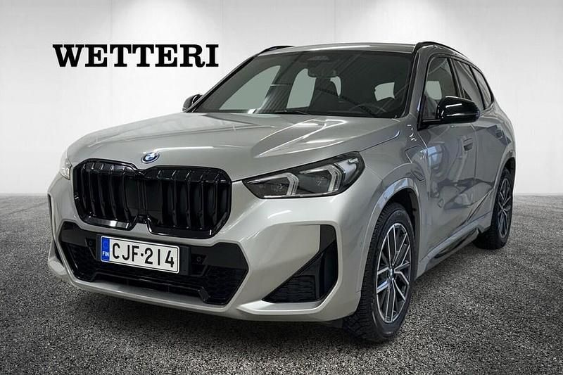 Käytetty BMW X1 M Sport 245 HP (180 kW) 2024 Hopea Katumaasturi