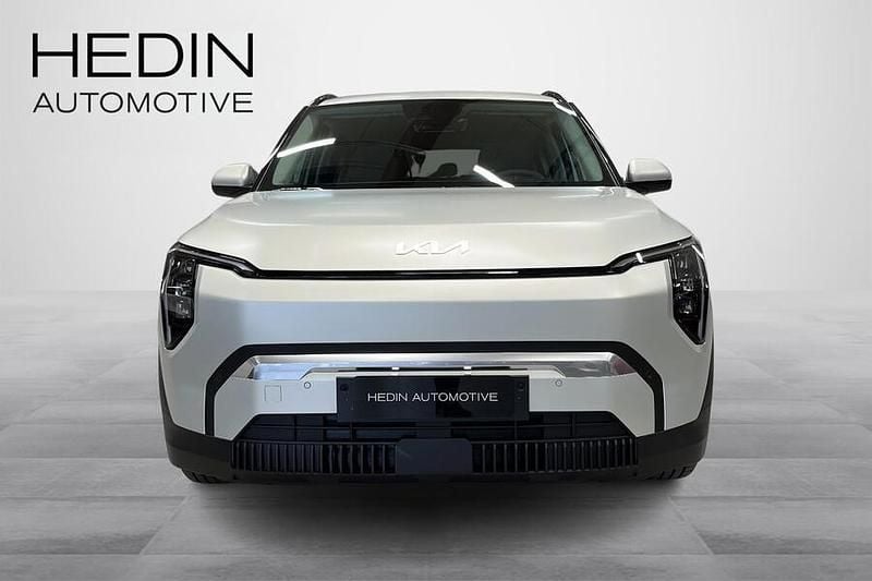 Käytetty Kia EV3 Earth 150 kW (204 HP) 2025 Harmaa Katumaasturi