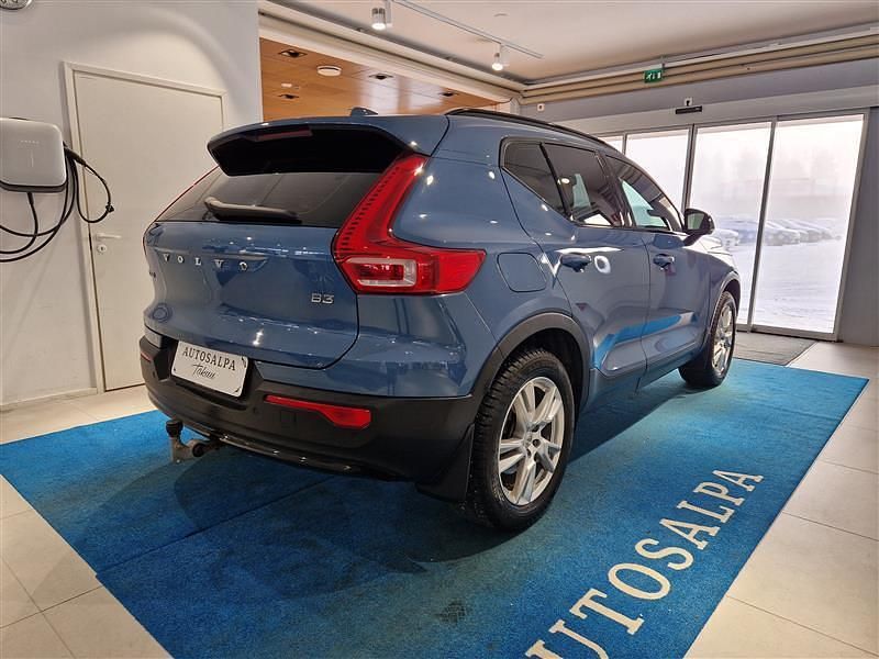 Käytetty Volvo XC40 Plus 163 HP (119 kW) 2024 Katumaasturi