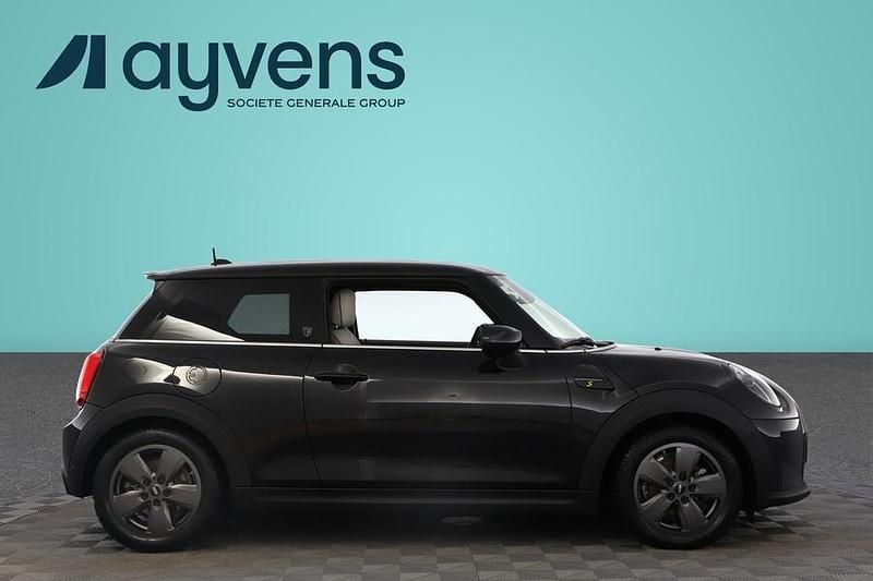 Käytetty Mini Cooper SE 135 kW (184 HP) 2023 Musta Viistoperä