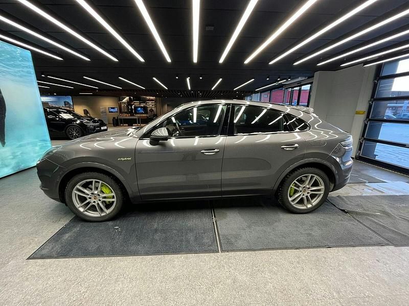 Käytetty Porsche Cayenne 456 HP (335 kW) 2020 Harmaa Katumaasturi