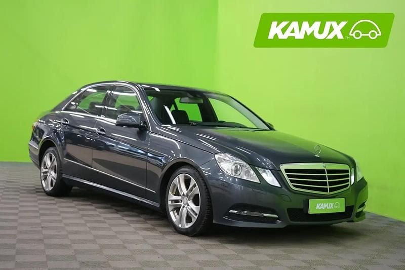 Käytetty Mercedes E220 Business 170 HP (125 kW) 2012 Hopea / harmaa Sedan