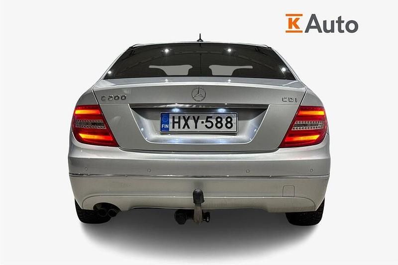 Käytetty Mercedes C200 Business 136 HP (100 kW) 2011 Harmaa Sedan