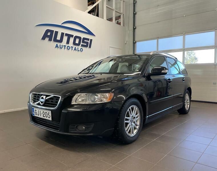 Musta Käytetty 2011 Volvo V50 Summum Farmari | 4 940 € (Kallis) - Kuva 1/4